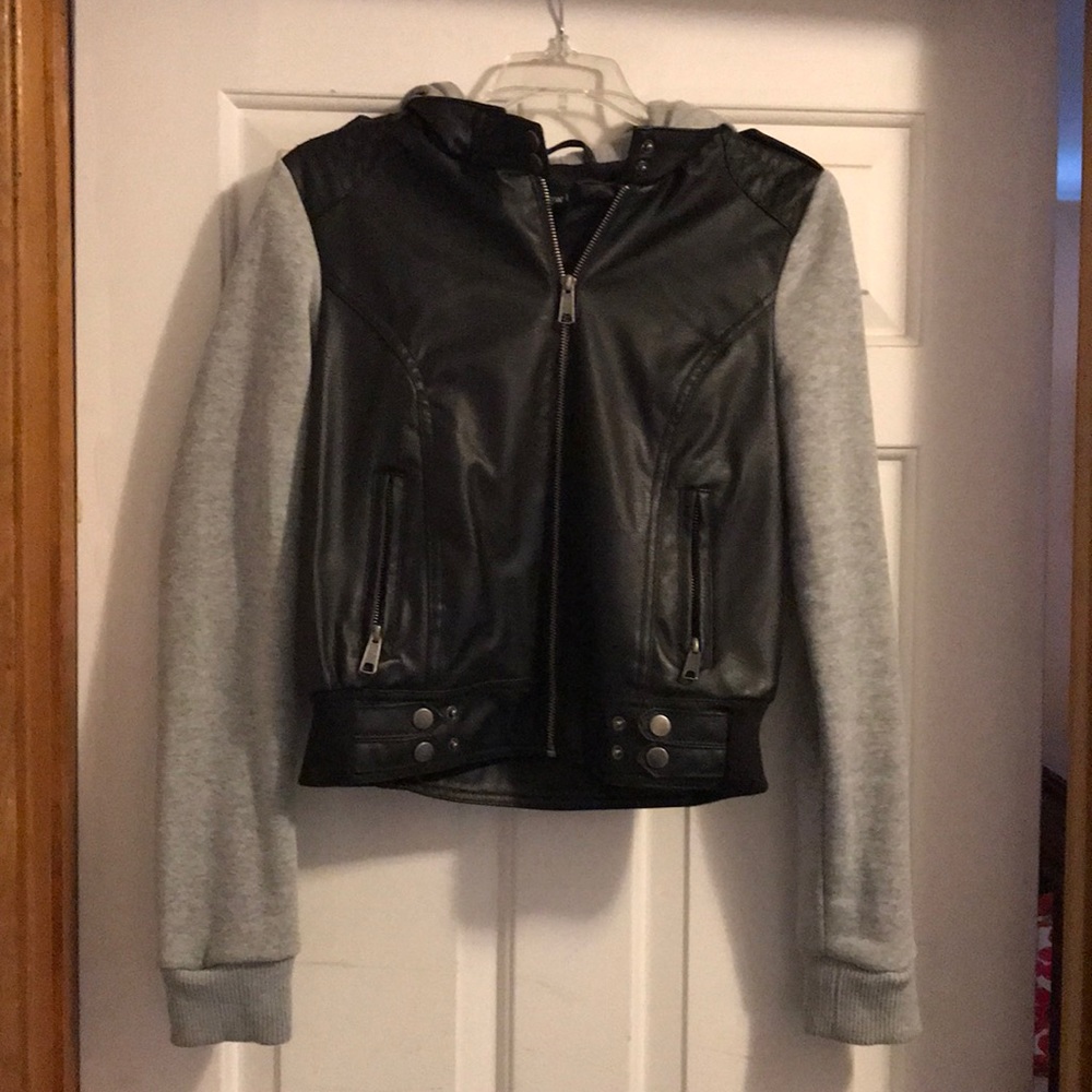 Hooded jacket